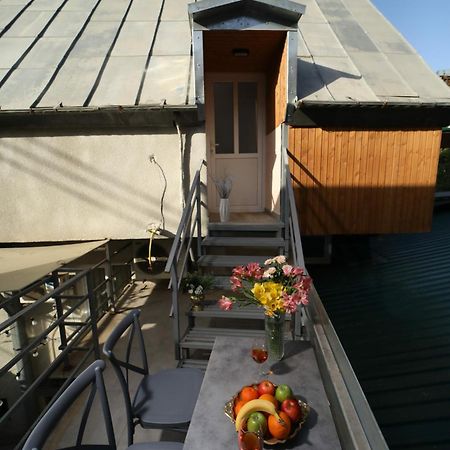 Rustaveli Apartment With Gym Тбилиси Екстериор снимка