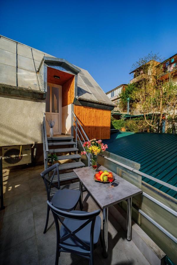 Rustaveli Apartment With Gym Тбилиси Екстериор снимка